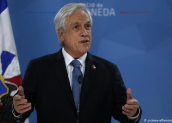 Sebastián Piñera anuncia aumento de pensiones y del salario mínimo para frenar disturbios en Chile