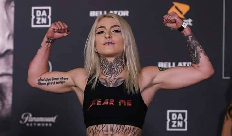 Actriz porno debutó en en la artes marciales mixtas y perdió tras una brutal golpiza