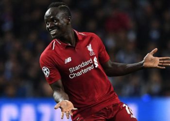 Sadio Mané la figura del Liverpool prefiere construir escuelas que tener autos o relojes de lujo