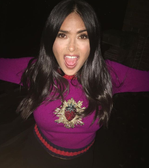 Salma Hayek celebró sus 12 millones de seguidores en Instagram con una foto semidesnuda