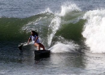 Ministra de Turismo y presidente del INDES confirman dos campeonatos de surf en playas de La Libertad