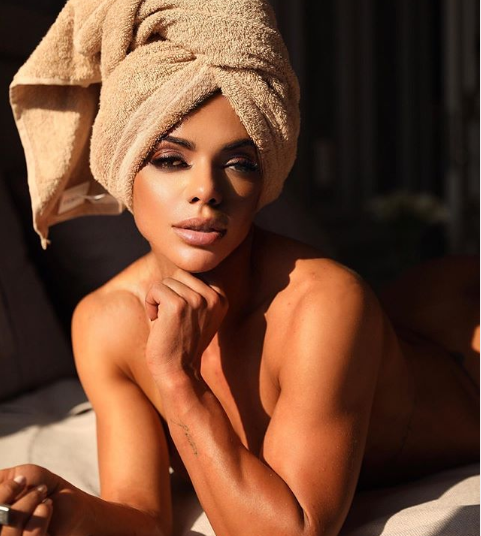 ¡Feliz Halloween! Susy Cortez se disfraza de superestrella de la lucha libre con ardiente atuendo