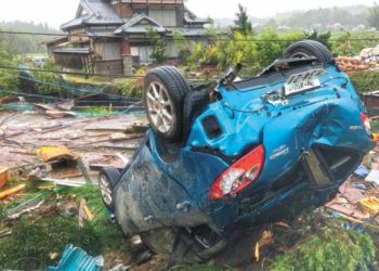 (VIDEO) Al menos 24 muertos y 13 desaparecidos en Japón por el paso del tifón Hagibis