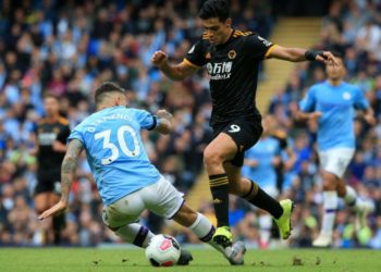 El Wolverhampton impone 2-0 al Manchester City