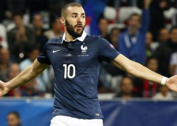 Karim Benzema reavivó el conflicto con Francia y pidió que lo dejen jugar para otro país