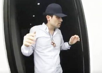 Dos niños disfrazados de hijo del ‘Chapo’ y de sicario desatan la polémica en México en el Día de Muertos