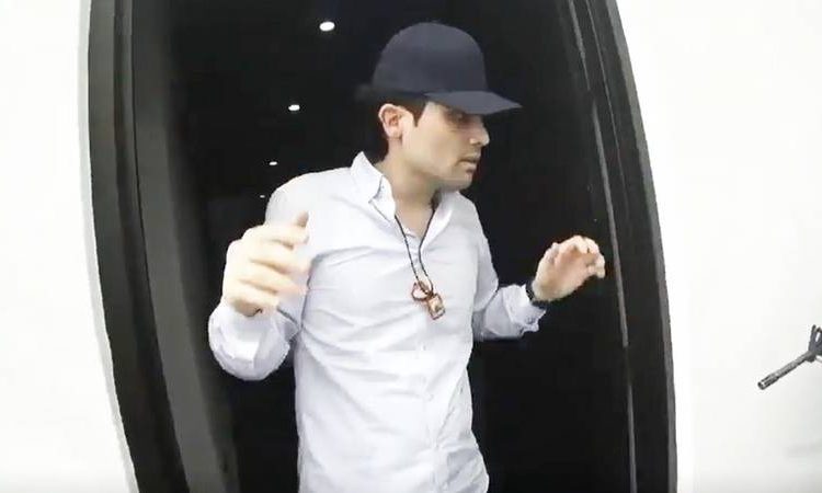 Dos niños disfrazados de hijo del ‘Chapo’ y de sicario desatan la polémica en México en el Día de Muertos