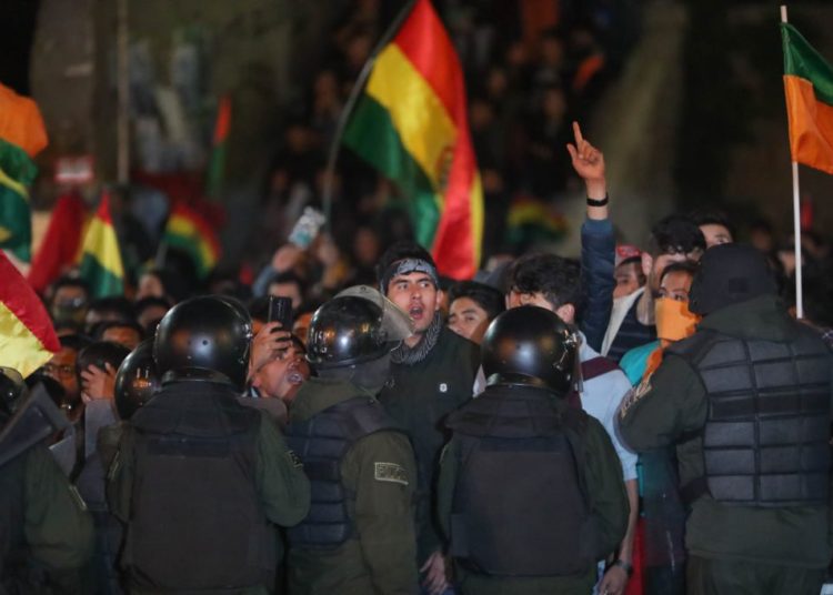 El líder de protestas pidió la renuncia de Evo Morales en 48 horas o convocará a más movilizaciones en Bolivia