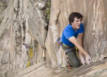 Murió el alpinista Brad Gobright al cae de 300 metros mientras escalaba en México