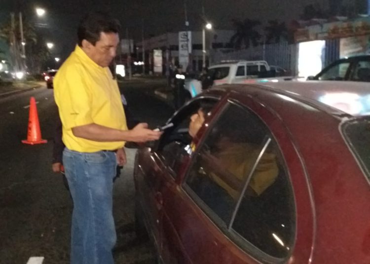 Detienen a 13 conductores ebrios en San Salvador