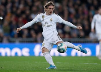 Modric guía la remontada del Madrid ante la Real Sociedad