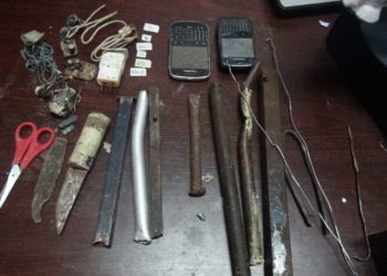 Autoridades penitenciarias localizan objetos prohibidos en el penal de Quezaltepeque