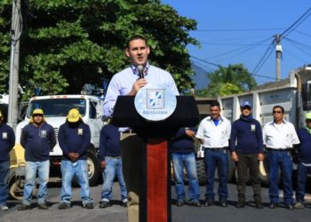 Muyshondt inconforme con veto de Bukele a reforma que permitía voto por rostro en elecciones de alcaldes