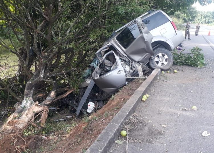 Un subinspector y dos agentes de la PNC resultan lesionados en grave accidente de tránsito en San Alejo