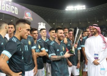 Argentina se impuso a Brasil en un amistoso con gol de Messi