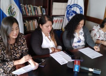 Piden investigar presuntas agresiones sexuales a mujeres periodistas