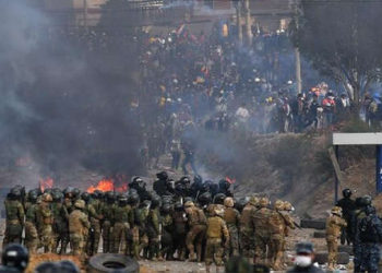 Gobierno boliviano de transición defiende uso de medidas extremas de parte de las Fuerzas Armadas
