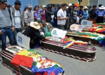 VIDEO ESTREMECEDOR | Madre llora sobre cadáver de su hijo asesinado en Bolivia