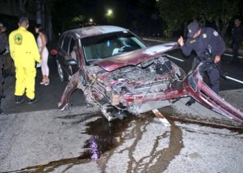 Capturan a mujer que se accidentó en la Juan Pablo II tras beber 6 cervezas