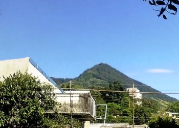 Ambiente cálido, vientos del noreste y posibilidades de lluvias aisladas para este lunes