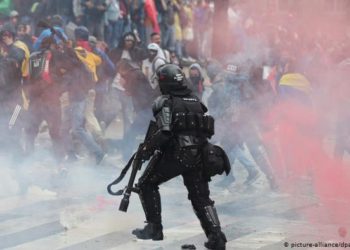 (VIDEO) Presidente de Colombia califica de “vandalismo puro” los hechos tras las marchas del jueves