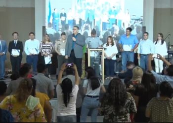 Cristianos se unen en oración para pedir paz por El Salvador