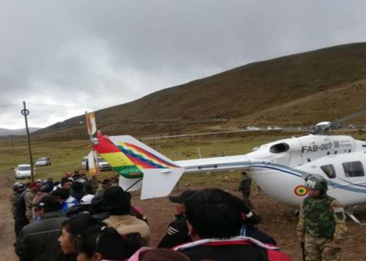 (VIDEO) El helicóptero que trasladaba a Evo Morales en Bolivia tuvo que hacer un aterrizaje de emergencia