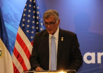 Presidente Bukele pide la renuncia al presidente del BCR, Federico Paredes