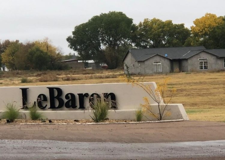 Integrantes de familia Lebarón se van de México para vivir en EE.UU.