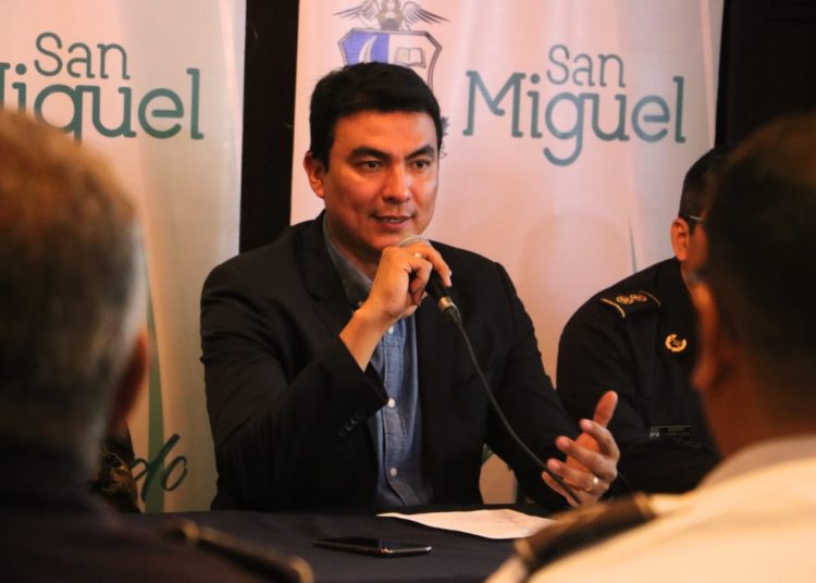 Alcalde Miguel Pereira presenta plan de seguridad para festejos del Carnaval de San Miguel