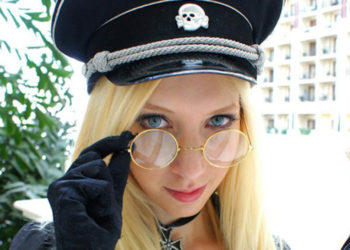 La sensual Miss Hitler 2019 es detenida en Italia por crear partido nazi
