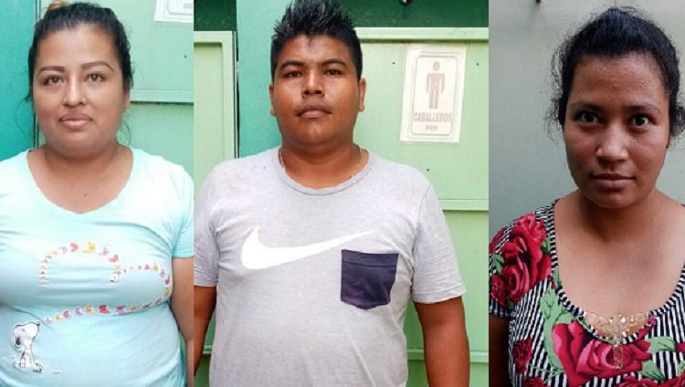 Capturan a tres miembros de la MS que extorsionaban a comerciantes del puerto de La Libertad