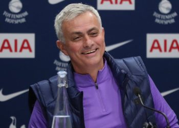 José Mourinho afirma que puede ganar la Premier League con el Tottenham