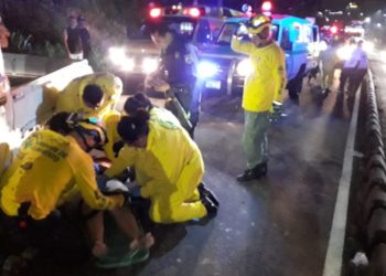 Hombre que “manoseaba” a su mujer choca frente a comunidad 22 de Abril