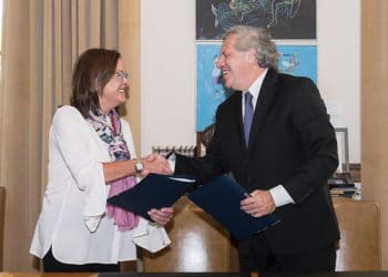 El Salvador firma acuerdo con la OEA para avanzar en la conformación de la CICIES