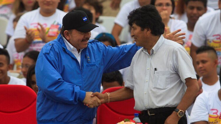 Daniel Ortega amenaza con “volver a las armas” para evitar desenlace similar al de Bolivia