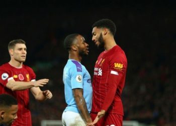 Raheem Sterling fue separado de la selección de Inglaterra por buscar pelea con otro jugador