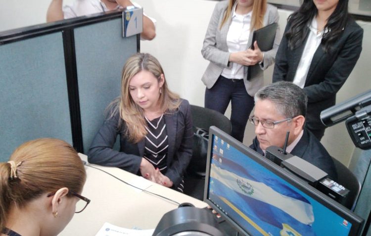 Gerente de Centrum: «Hay actas de recepción donde el Ministerio de Defensa aceptó el armamento»