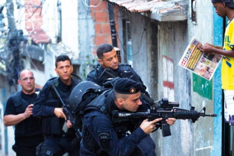 Jair Bolsonaro envía al congreso un ley que otorgue inmunidad a policías y soldados en Brasil