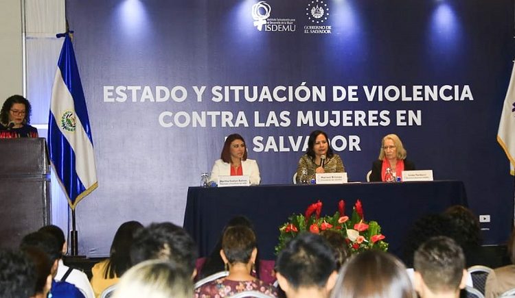 Una de cada seis mujeres ha sufrido violencia sexual en el ámbito educativo, revela informe de ISDEMU