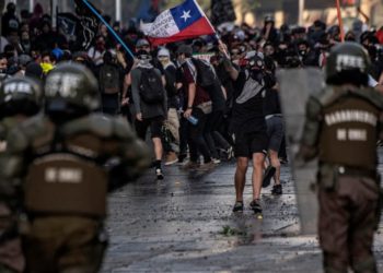 Elevan a 22 la cifra de muertos por las protestas en Chile