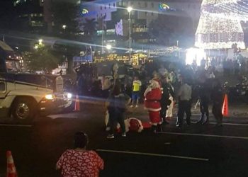 Santa Claus es atropellado en el Salvador del Mundo