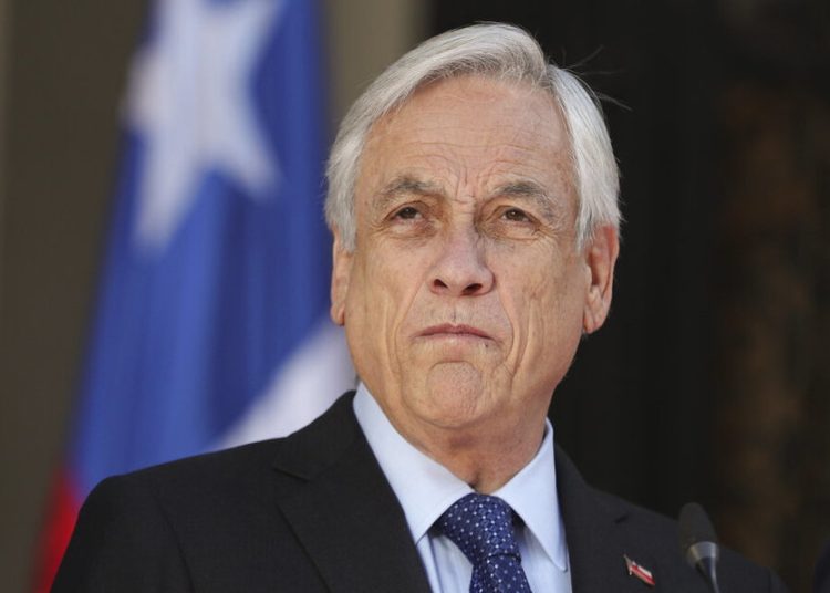 Piñera da marcha atrás con la rebaja de impuestos que beneficiaba a los más ricos