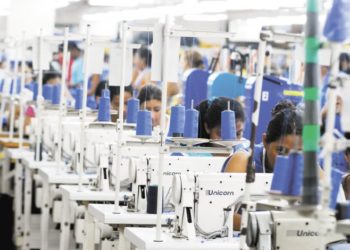 Sector laboral exige incremento al salario mínimo lo antes posible