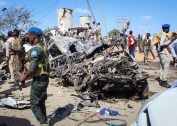 Un atentado con coche bomba dejó al menos 90 muertos en Mogadiscio, Somalia