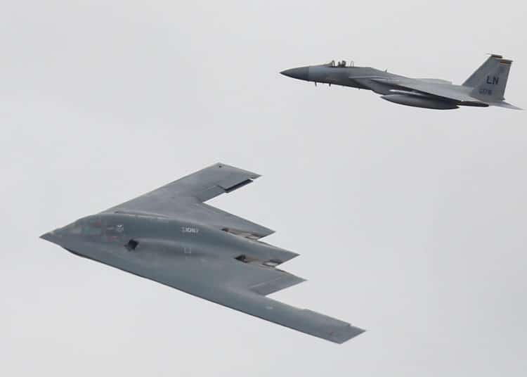 «Nuevos aviones, buques y misiles»: Trump augura nuevo equipamiento militar