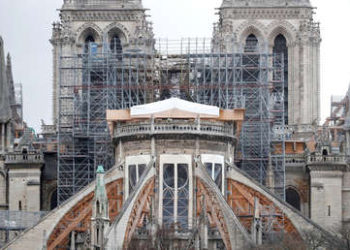 Existe un 50 % de probabilidades que la catedral de Notre Dame no se salve