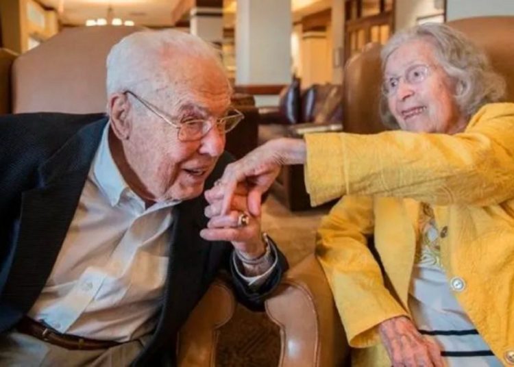 La pareja casada más longeva del mundo celebra su 80 aniversario de bodas