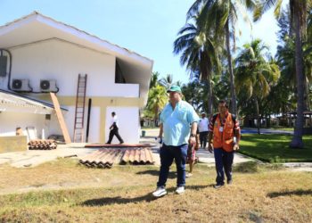 Ministro de Agricultura pide castigo para personas que maltratan perros en la Costa del Sol