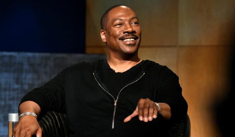 Eddie Murphy se arrepiente de sus chistes sobre gays